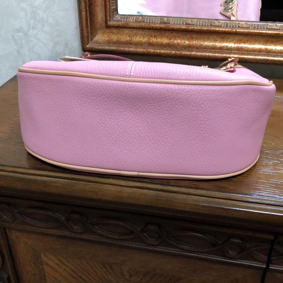 NEW Dooney and Bourke Medium Hobo Purse. Color:Pink. - Picture 9 of 16